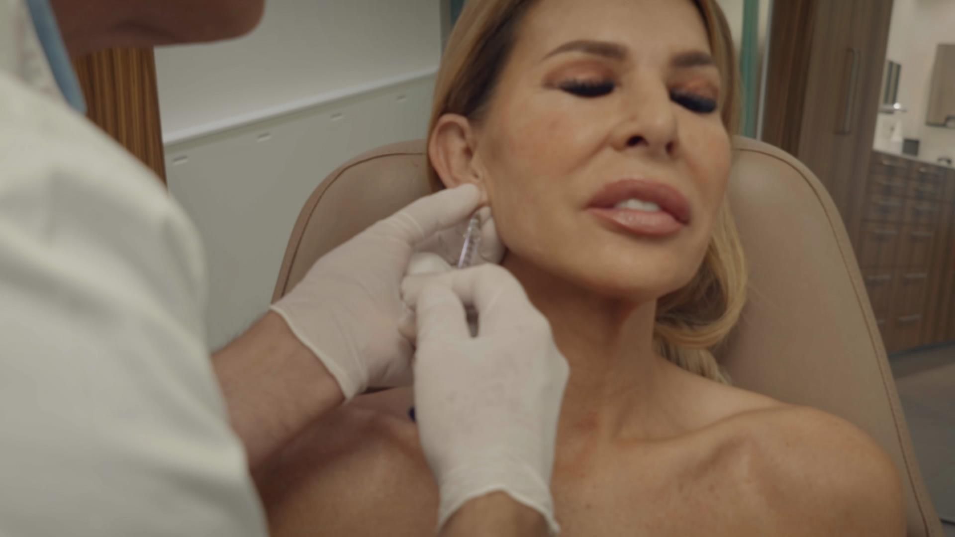 Annelies kiest voor zelfzorg bij haar cosmetisch arts: "ik ben als een vintage handtas"