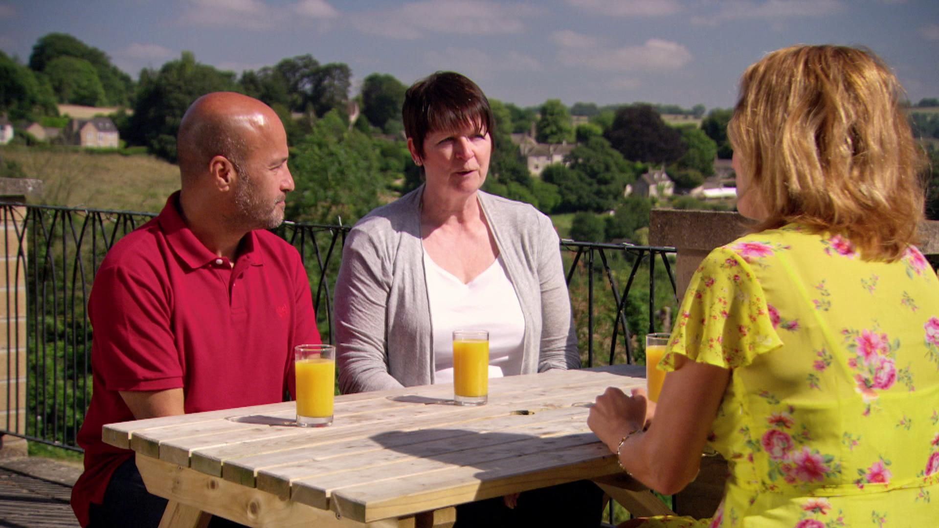 A Place In The Sun - S12 - Aflevering 5